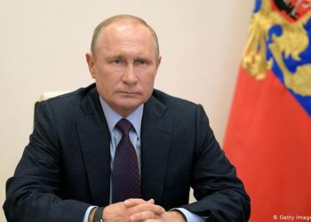 “Vaksina është gati”! Ambasada ruse në Shqipëri reagon pas deklaratës së Putin