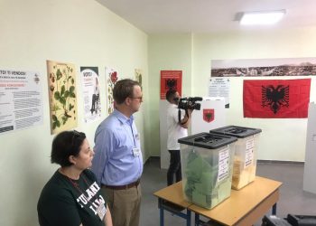 Hapja e listave sjell furtunë në PS-PD: Shumë prej emrave aktualë pritet të mbeten jashtë, e egër konkurenca mes kandidatëve të së njëjtës partie