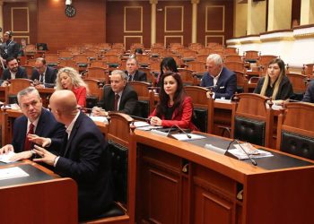 Listat e hapura sjellin zhvillime në politikë, Rudina Hajdari paralajmëron partinë e re, priten dhe dy forca të tjera politike nga opozita e re