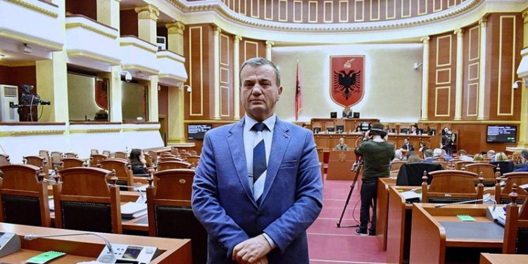 Bujar Çela: Thirrjet e presidentit për revolucion dëshpëruese, Meta-Berisha përgjegjës për shumë krime, drejtësia duhet t’i prangosë ata