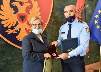 Aida Hajnaj ikën nga policia, të martën merr frenat e BKH dhe niset drejt SHBA, amerikanët gati pajisjet për FBI shqiptare, ja raporti