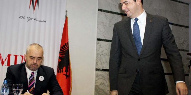 Zgjedhjet e 2021 vendimtare për PS-PD, Statuti detyron Ramën të dorëhiqet nëse humb, Basha i rrezikuar nga kritikët, hyn në lojë bashkëqeverisja