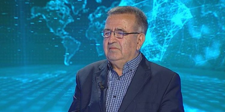 Ja pse Athina e hapi tani çështjen e kufirit, Berisha e shiti detin sepse mbahet peng nga grekët, i shpëtoi burgut falë beniaminit të tij në prokurori