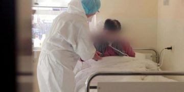 Covid-19 rëndon bilancin në vend: 146 raste të reja dhe 6 humbje jete në 24 orët e fundit, ja vatrat më aktive të infeksionit