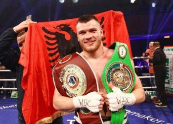 Boksieri Jurgen Uldedaj fiton ndaj kroatit Grguric, shqiptari hedh në tapet kundërshtarin që në raundin e dytë