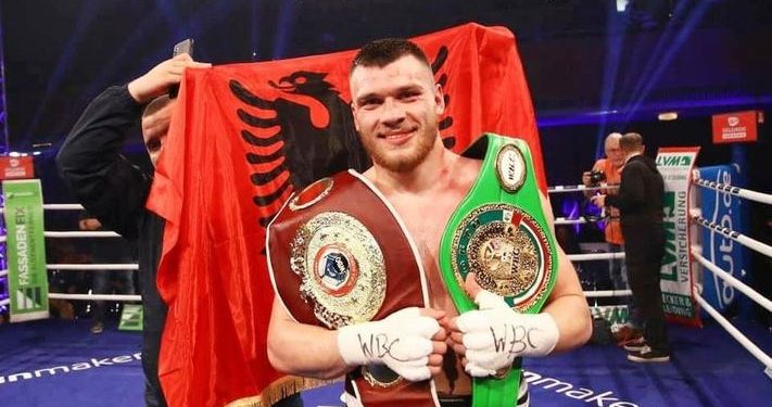 Boksieri Jurgen Uldedaj fiton ndaj kroatit Grguric, shqiptari hedh në tapet kundërshtarin që në raundin e dytë