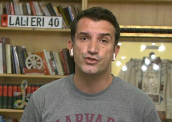 Veliaj i përgjigjet lajmit të rremë të Ora News: Jam në Tiranë, po pres testin e dytë! S’jam larguar në asnjë moment jashtë vendit