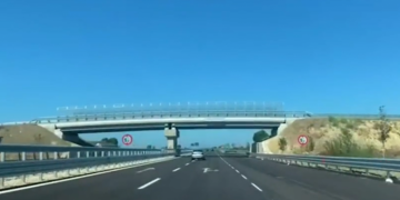 Të mendosh që numëroheshin si të bëra rrugët e lëna rrugëve! Rama nxjerr videon nga Bypassi i Fierit: Po kaq cilësore dhe europiane do të jetë dhe ai i Vlorës apo Milot- Rrogozhinë!