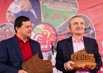 Ende vaksina anti-Covid s’është porositur, ish-deputeti i LSI, thirrje Ramës: T’u bëhet qytetarëve falas! E ke për detyrë t’u mbulosh shpenzimet