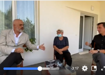 VIDEO/ ‘Çunat shqiptarë janë zdromsa’! Rama ‘i tërheq veshin’ Veliajt: Na more në qafë, si thua ashtu? E di unë për ça e ke ti, po ku i gjete zdromsat?!