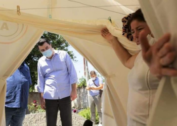 Ferdinand Xhaferraj mundohet të rregullojë “cilësinë” e bllofit të kreut të PD duke mashtruar si Luli: “Këshilli Bashkiak në Durrës mbledhje urgjente pas vizitës së Bashës në Manzë”!