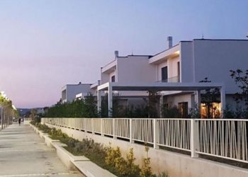 FOTO LAJM/ Luksi i Bashës: Vilë tjetër për vete e kunatin, eksploron edhe plazhin e Hamallajt