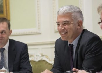 Ambasadori gjerman në Athinë poston për Ali Pashain, grekët: Je provokues!