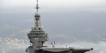 Tensionet me Turqinë: Gjiganti francez niset urgjent, me axhendë të papërcaktuar për në Egje