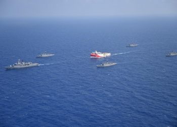 Franca rrit praninë e saj ushtarake në Mesdheun lindor, i del krah Greqisë! Turqia largon anijet ushtarake nga ‘zona e nxehtë’