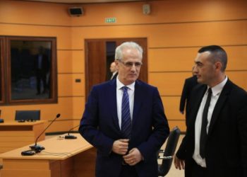 Ardian Dvorani kërkon rikthimin në KED duke dërguar një letër: “Këto lëvizje mund të ndodhin, nuk janë të ndaluara nga Kushtetuta..”