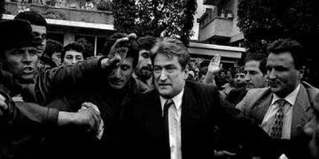 Qytetet e piketuara nga Berisha për t’i bombarduar në ’97 në Jug: Pse dështoi operacioni dhe si u zhdukën dokumentet para largimit nga pushteti