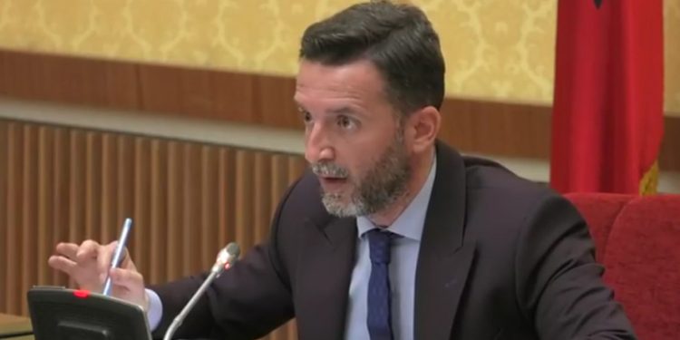 Ndarja e Shqipërisë në 4 zona, Braçe i përgjigjet PD-LSI: Paranoja të ca humbësve..