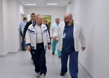 Vladimir Putin: Brenda pak ditësh gati vaksina kundër COVID-19, e provuam edhe tek vajza ime