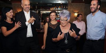 Ndarja nga jeta e nënës së tyre: Familja Rama japin një mesazh të dytë për të afërmit dhe miqtë Ky është vendimi që kanë marrë: Ju lutem na mirëkuptoni!