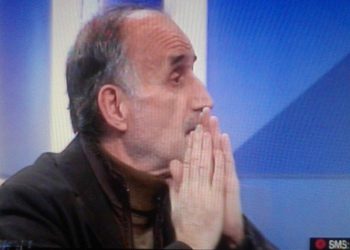 E ka të birin të sëmurë, ta rrëqeth shpirtin Edomd Tupe: Sikur Zoti të shëronte ty do jepja jetën time unë, më fal o bir se do iki nga kjo botë një ditë…