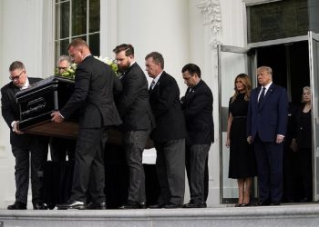 Funerali i parë që mbahet në Shtëpinë e Bardhë pas vrasjes së presidentit Kennedy