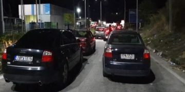 “Zëri i Amerikës” kundër Metës dhe “lehsave”: Ndërhyrja e emergjencave shqiptare dhe forcave të ushtrisë shmangu një krizën humanitare të pandeshur në këto 30 vite në kufirin shqiptaro-grek!