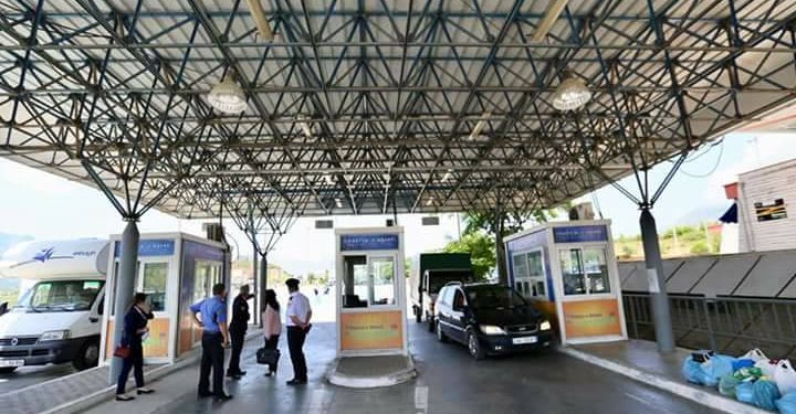 Merr fund kriza e Kakavijës, kalojnë të gjitha makinat: Rregullat strikte të futjes në Greqi nga sot