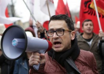 Së shpejti, një “Pol i Tretë”! Kreshnik Spahiu zhgënjen me Polin e tretë me të mërziturit e pushteteve! Nga Topi, Topalli, Lubonja e gjithfarë “hardalli”