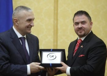 Ilir Meta në mbrojtje të Ylli Ndroqit! Reagon ashpër ndaj Ramës: Këto janë fakte tronditëse dhe alarmante