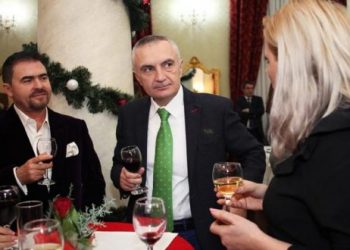 Ilir Meta si padrino