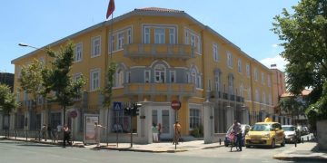 Hapja e shkollave, Ministria publikon udhëzimin  për mënyrën se si do të zhvillohet mësimi në shkolla