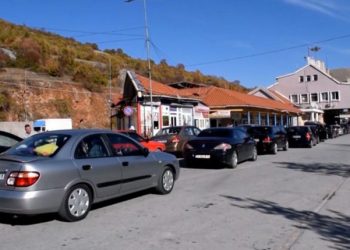 Mbyllet për sot Dogana Greke në Kapshticë, pala shqiptare: U plotësua kuota prej 300 personash në ditë