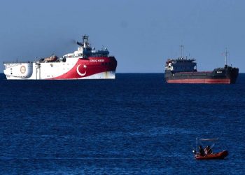 Prag “lufte” me Turqinë/ Greqia kërkon me urgjencë një takim të ministrave të jashtëm në BE