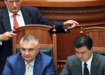 Sot bëjnë si patriotë: Kur Berisha dhe Meta mbrojtën paktin e firmosur nga Basha në Gjykatën Kushtetuese