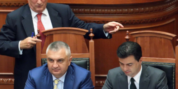 Sot bëjnë si patriotë: Kur Berisha dhe Meta mbrojtën paktin e firmosur nga Basha në Gjykatën Kushtetuese