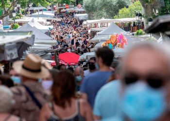 Shqipëria jo, por shqiptarët kanë hyrë në BE…400 mijë me pashaporta europiane , 1.6 milion rezident me leje afat gjatë