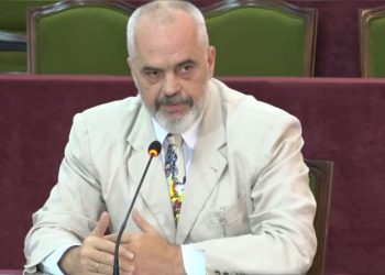 Tensionet dhe radha e gjatë në pikat kufitare me Greqinë, reagon kryeministri Rama: Bjeri grekut! Që nga nesër do nisë… (E PLOTË)