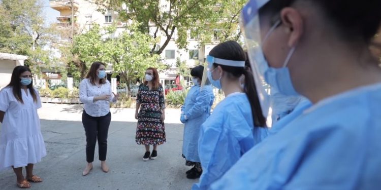 Këto janë tre vatrat e “nxehta” në Tiranë për përhapjen e koronavirusit