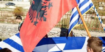 Grekët, izraelitët dhe shqiptarët në mes…
