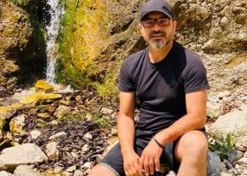 Video/Ish-ministri i Brendshëm Saimir Tahiri ka zgjedhur vendin e tij të origjinës për të eksploruar më shumë si turizëm