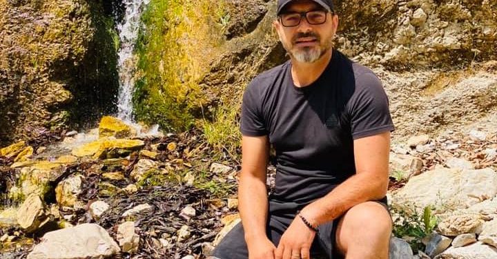 Video/Ish-ministri i Brendshëm Saimir Tahiri ka zgjedhur vendin e tij të origjinës për të eksploruar më shumë si turizëm