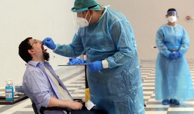 Në Greqi, vala e dytë e koronavirusit