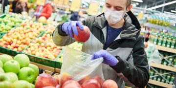 A transmetohet koronavirusi nga ushqimi? Ja çfarë thonë ekspertët