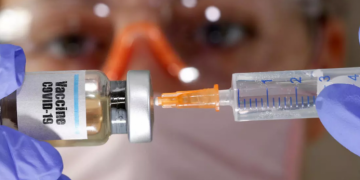 Vaksina e COVID-19 nga Oksfordi/ Greqia e siguron në fund të 2020, Maqedonia e Veriut do ta marrë nëpërmjet Polonisë