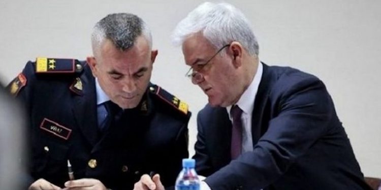 SPAK urdhërohet të regjistrojë kallëzimin penal: Akuza Fatmir Xhafës e Ardi Veliut si grup i strukturuar k.riminal