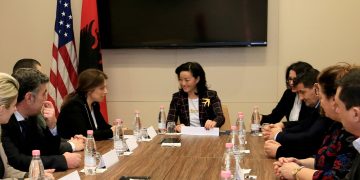 SHBA-BE rrënojnë planet e politikës për të kapur Gjykatën e Lartë, ndërkombëtarët marrin në dorë emërimet..