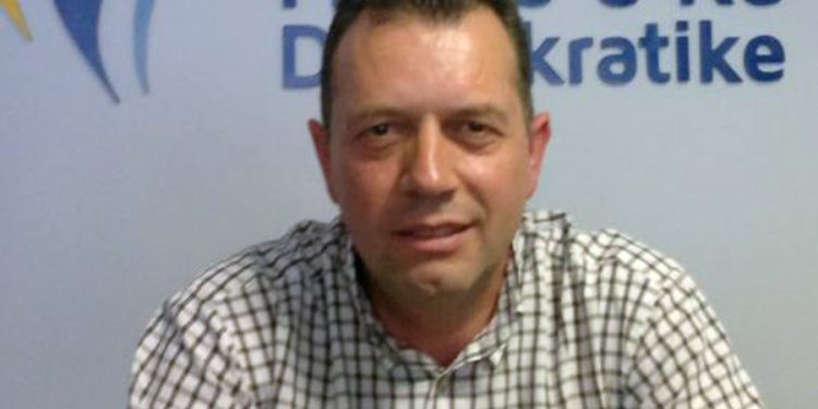 Lehsi i përzënë nga PD, Biberaj, kthehet në stallë me probleme, shpif dhe shanë me “liber shpie” Ramën dhe votuesit antiplehra që pretendojnë të riciklohen…me rrotacion pa vota!