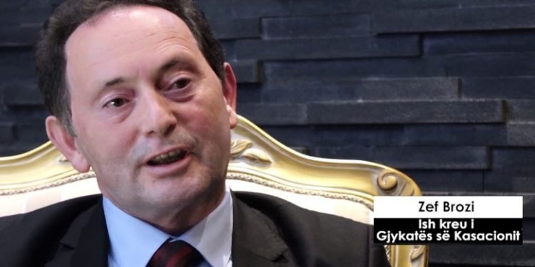 Si Berisha e shkarkoi dhe e përndoqi 25 vite më parë me anë të SHIK?! V.ranë drejtësinë dhe shqiptarët, u p.ërgjak dhe u shkrumbua vendi