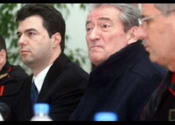 “V.rasësi nuk e ekzekuton dot kurrë urdhëruesin”! Erion Braçe publikon videon dhe bën deklaratën ‘bombë’ për Sali Berishën dhe Lulzim Bashën: Ka v.rarë e v.arrosur dhjetëra …